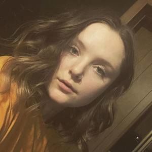 Meet your Posher, Cassandra